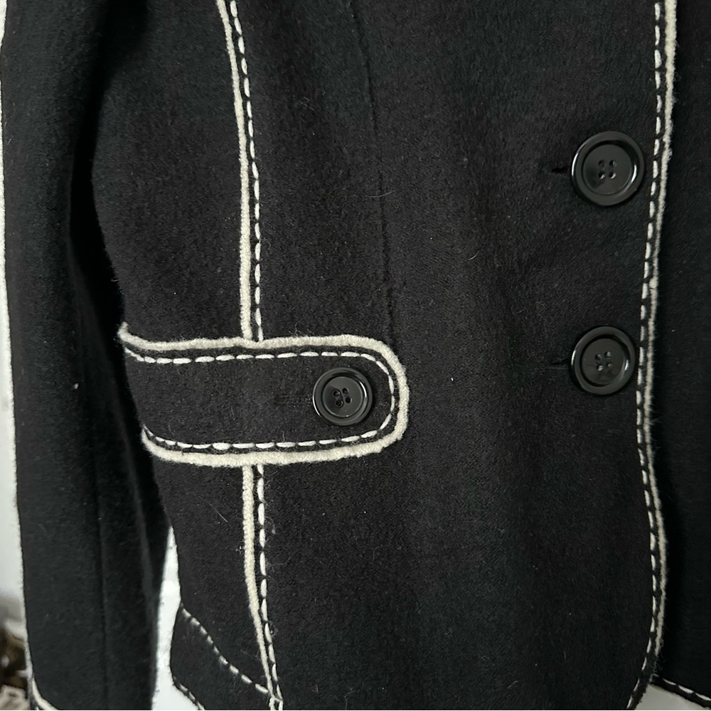 Talbots Black Blazer with White Accents 100% Wool Size Petite Medium - Picture 3 of 6